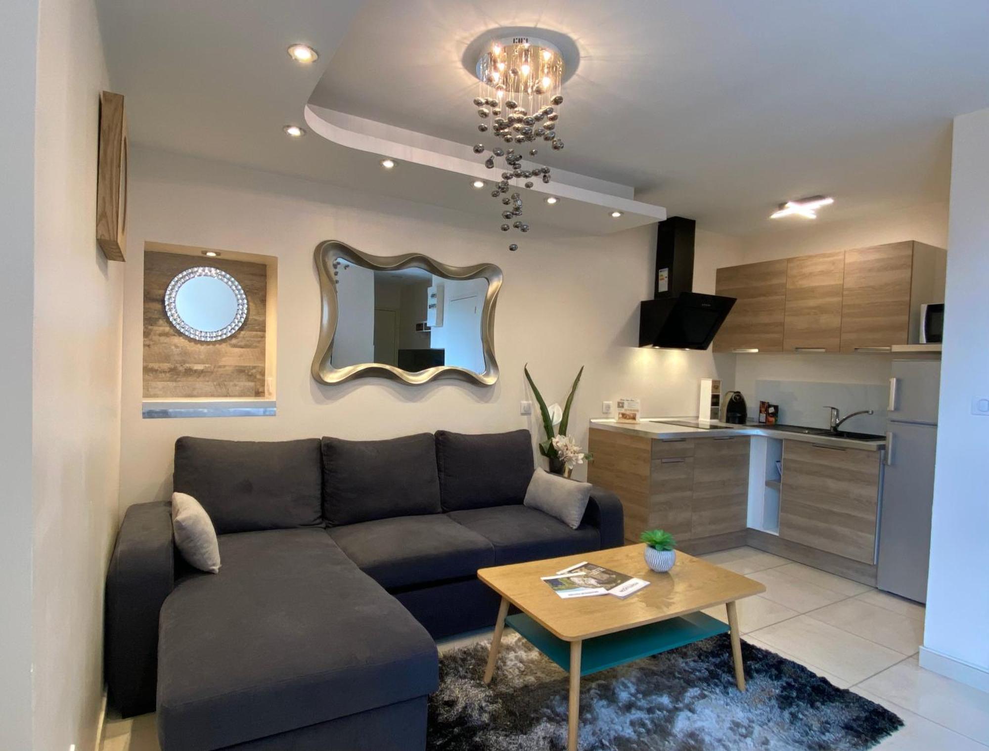 Residence Deschamps Монлюсон Экстерьер фото