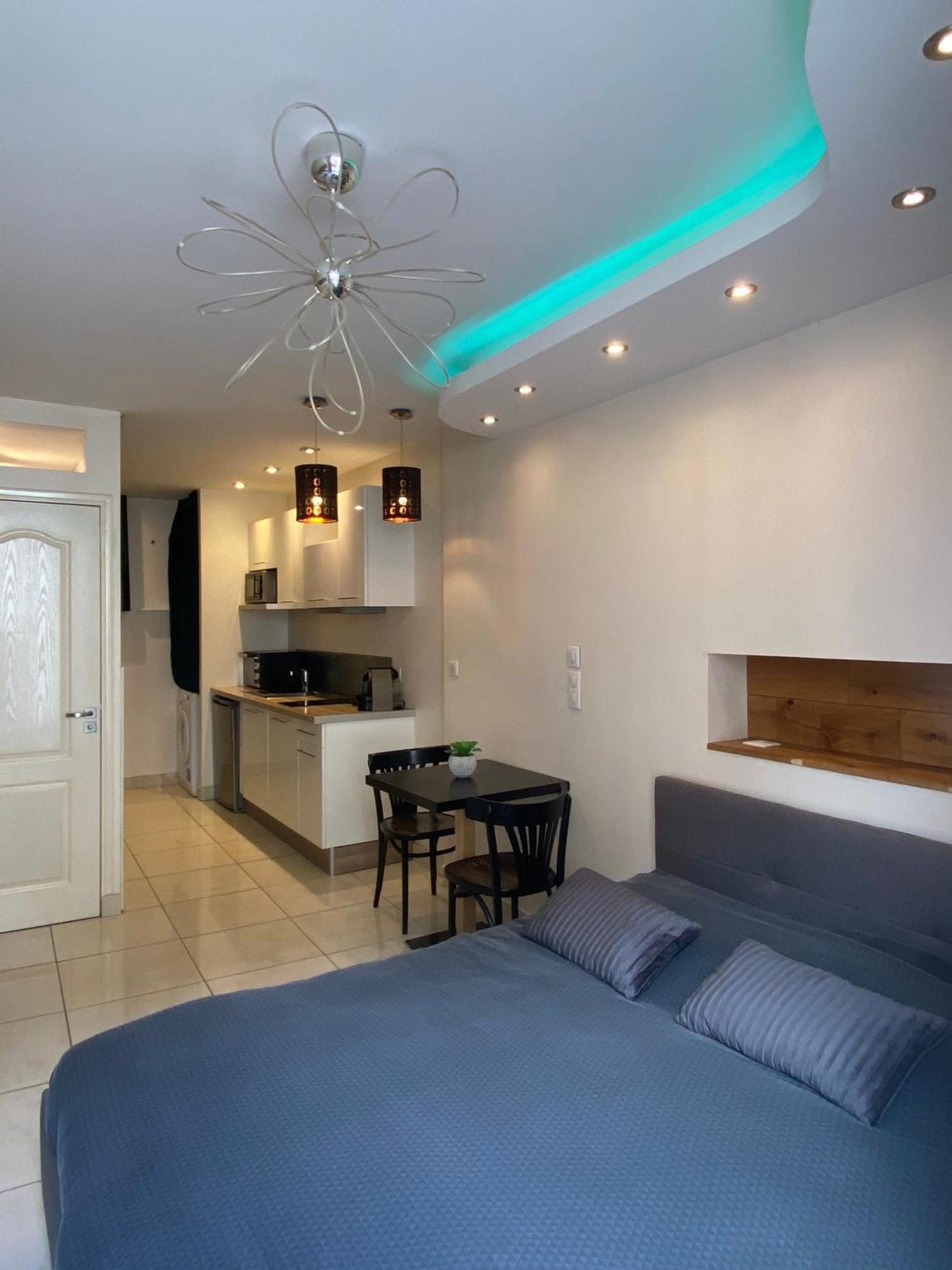 Residence Deschamps Монлюсон Экстерьер фото